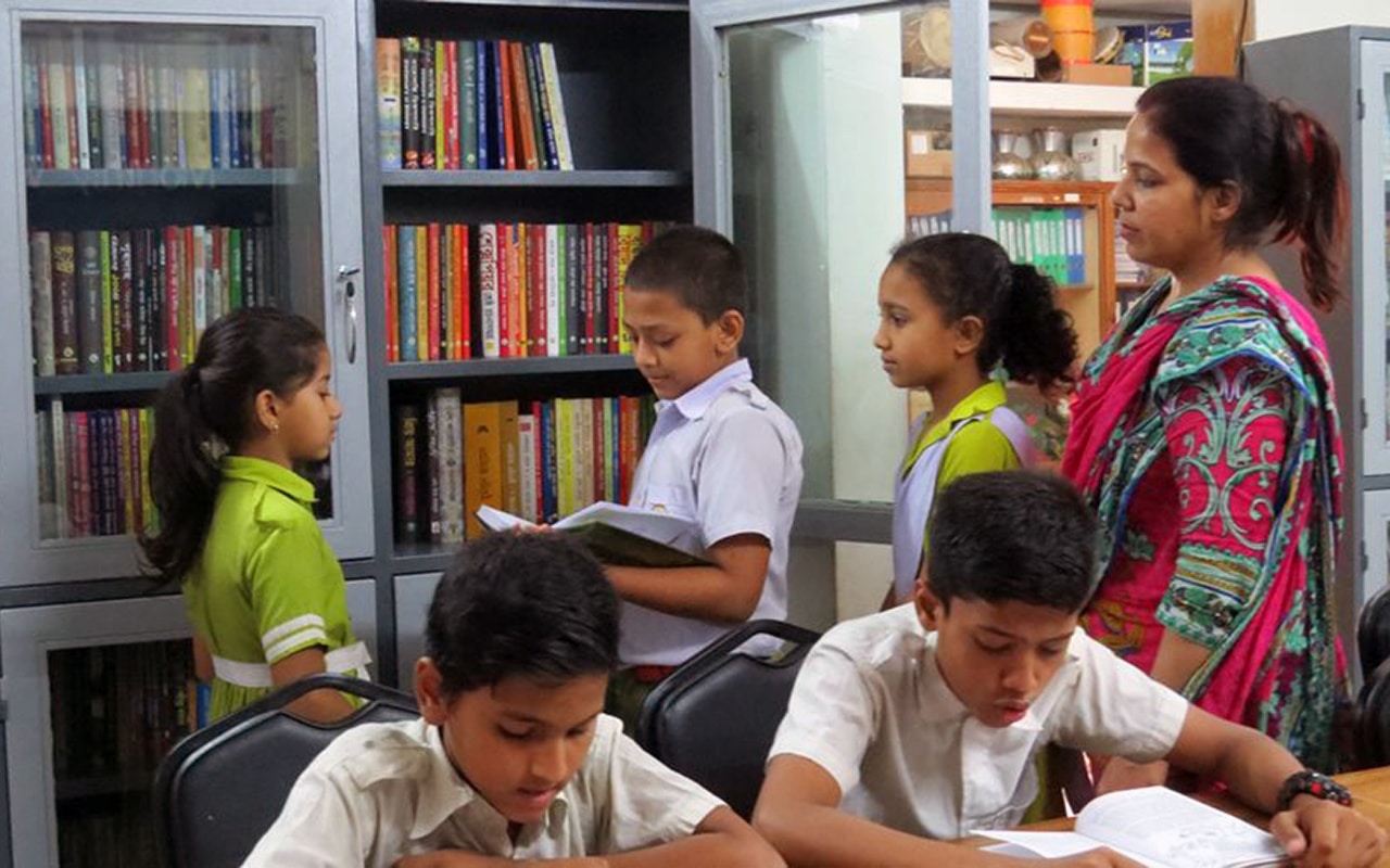 Library Mirpur School